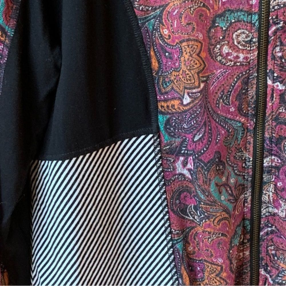 Multiples Patchwork Zip-up Top PL - Picture 2 of 11